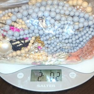 2 pounds of beads and pearl jewelry